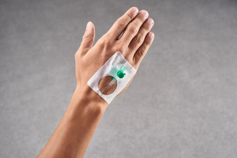 Curafix i.v. Control Kanülenfixierung steril, 6x7,5cm, 50 Stück Lohmann & Rauscher